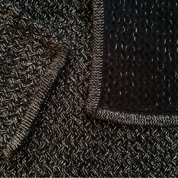$94.50 NWT Black Gold Metallic Open Front RAFAELLA Sweater Size 2X - Picture 2 of 5